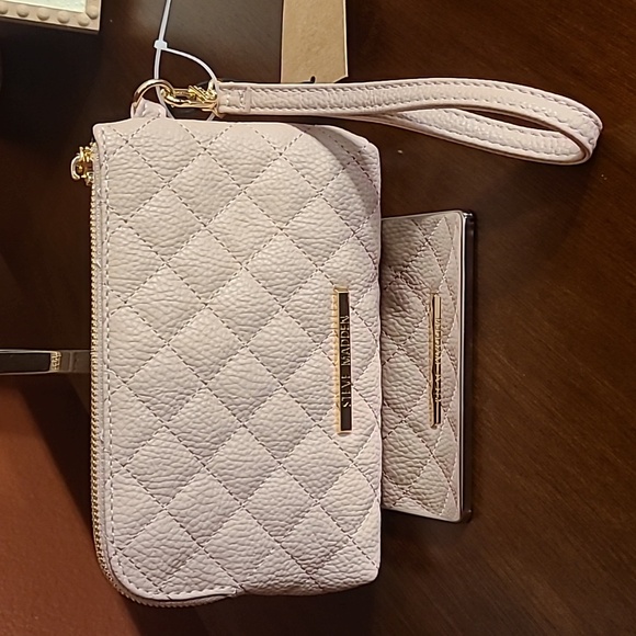 Steve Madden Handbags - STEVE MADDEN NWT DOUBLE ZIP BLUSH PINK VEGAN WALLET WRISLET/GOLDTONE HARDWARE